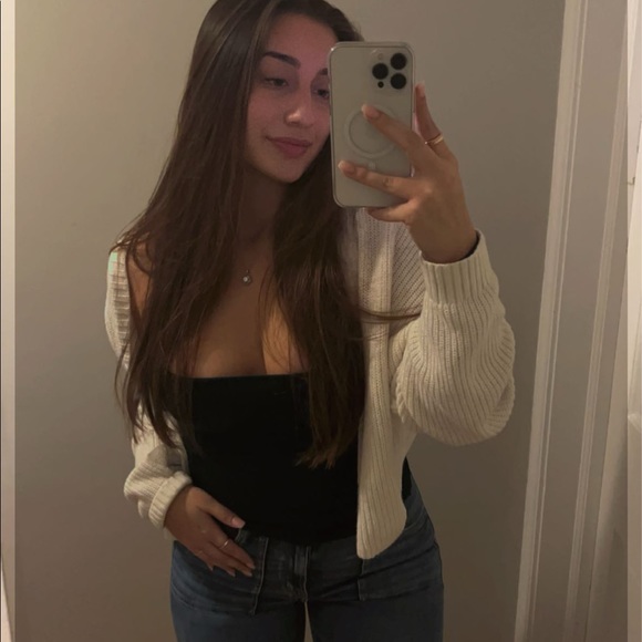 angelaaarana